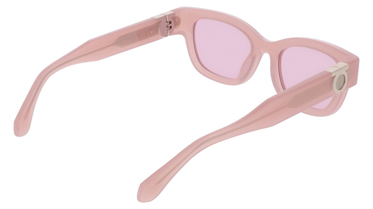 Sunglasses Salvatore Ferragamo SF2067S (662) color opaline rose shape rectangle lenses solid lilac