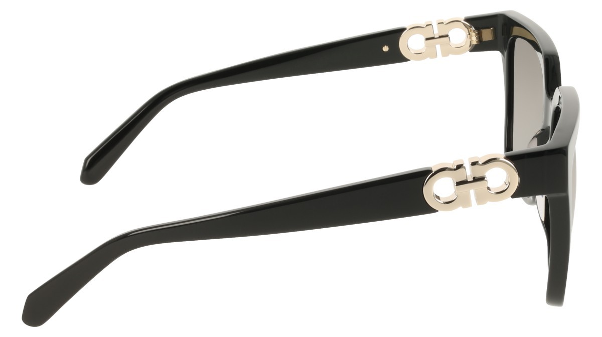 Sunglasses Salvatore Ferragamo SF2109S (001) color black shape rectangle lenses gradient grey