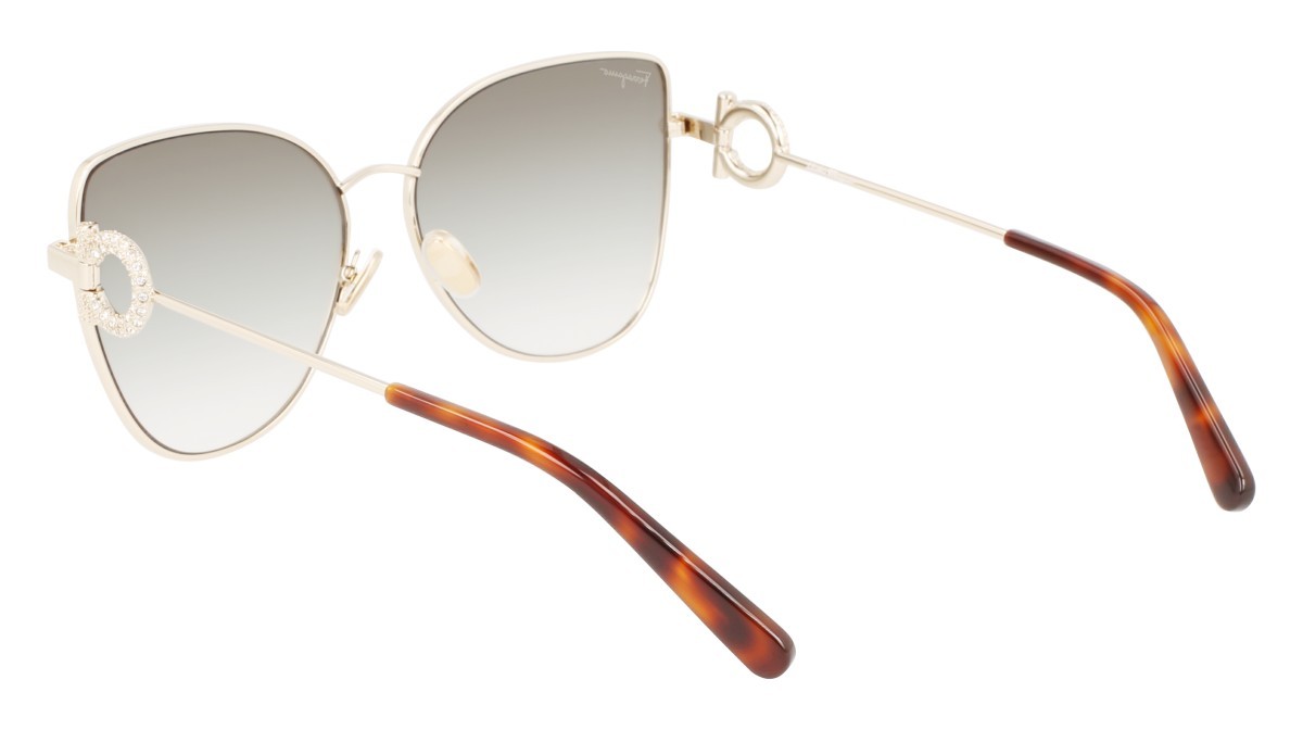 Sonnenbrillen Salvatore Ferragamo SF296SR (750) farbe gold/green gradient form cat-eye 