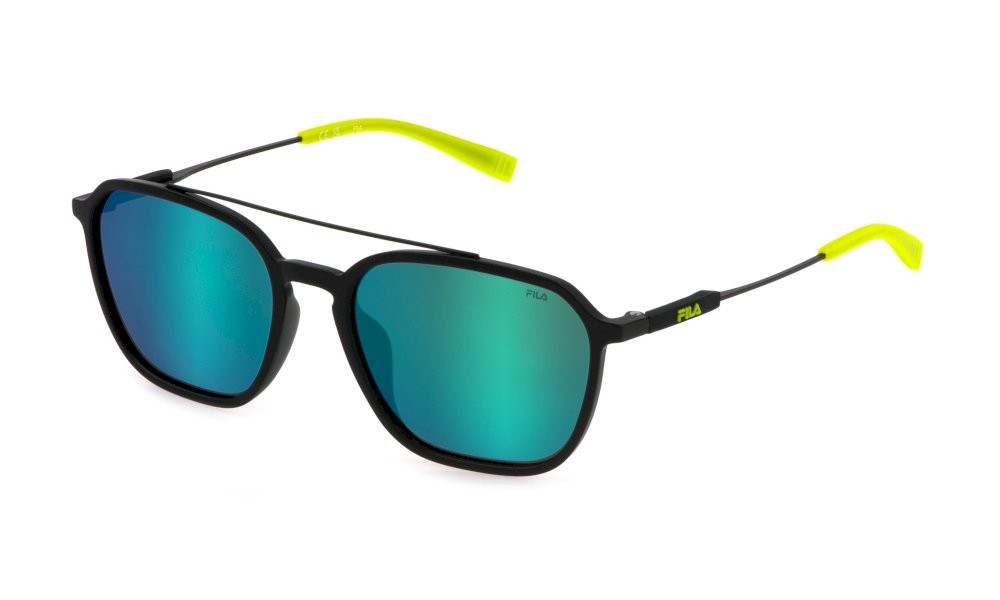 Occhiali da sole Fila SFI524 (U28Z) colore nero opaco lenti smoke multilayer green