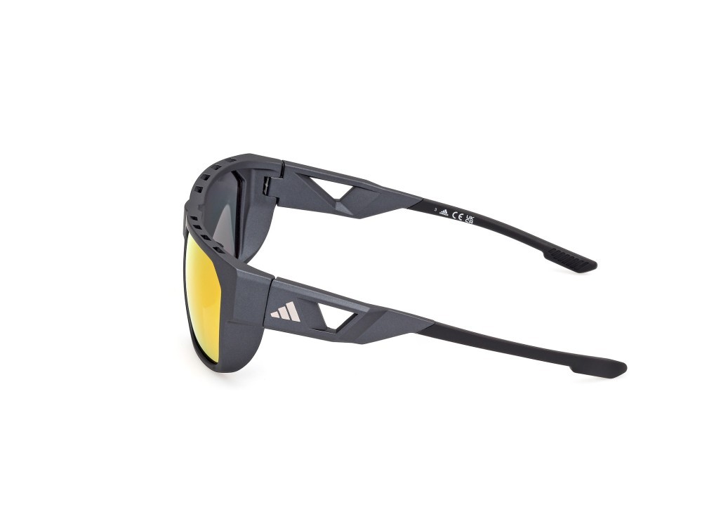 Occhiali da sole Adidas Sport SP0102 (02L) colore nero opaco forma navigator lenti high contrast - roviex specchiato