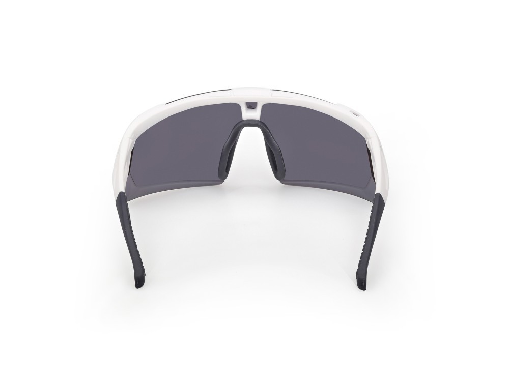 Occhiali da sole Adidas Sport Dunamis Evo-S SP0107 (21C) colore  bianco opaco forma mask lenti high contrast - fumo specchiato
