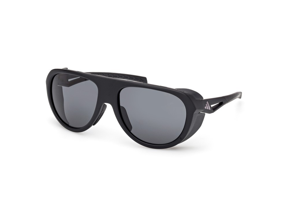 Sonnenbrillen Adidas Sport SP0110 (02A) farbe nero opaco form aviator gläser high contrast - fumo