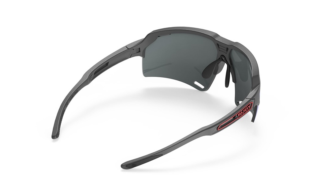Occhiali da sole Rudy Project Deltabeat SP743838-0000 colore carchoal matte lenti multilaser red