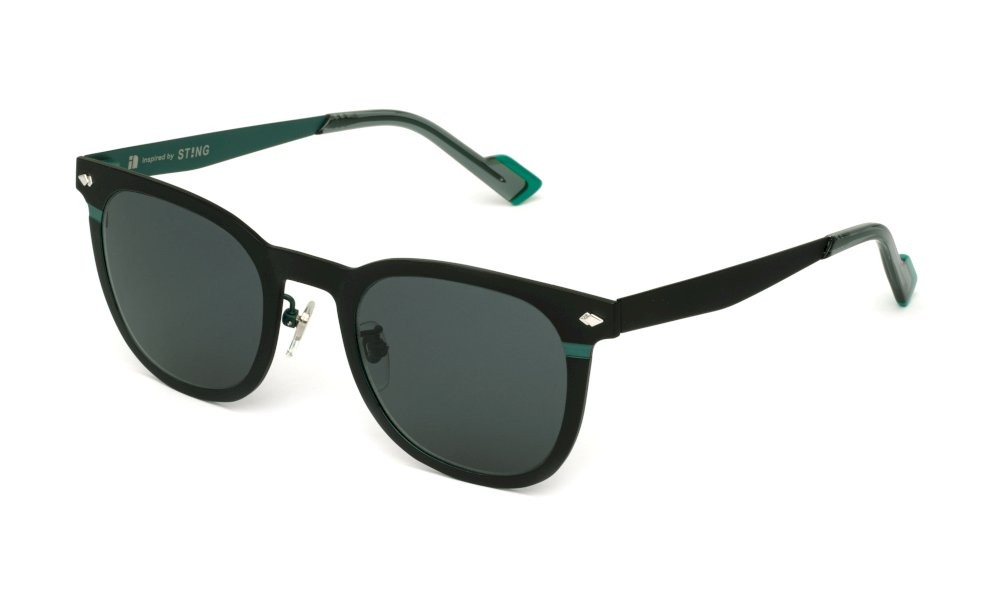 Occhiali da sole Sting SST522 (0Q46) colore nero semilucido c/parti colorate lenti smoke