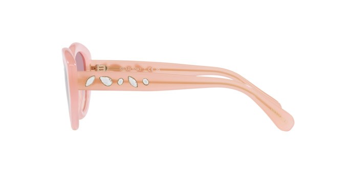 Occhiali da sole Swarovski SK 6005 (102568) colore rosa opalino forma irregolare lenti marrone sfumato violetto