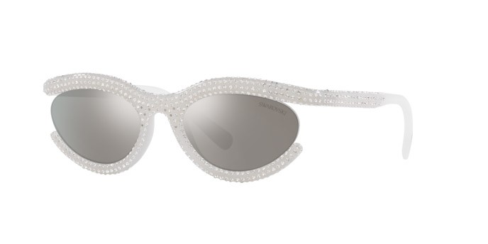 Sonnenbrillen Swarovski SK 6006 (10336G) farbe bianco perlaceo form oval gläser grigio chiaro specchiato argento