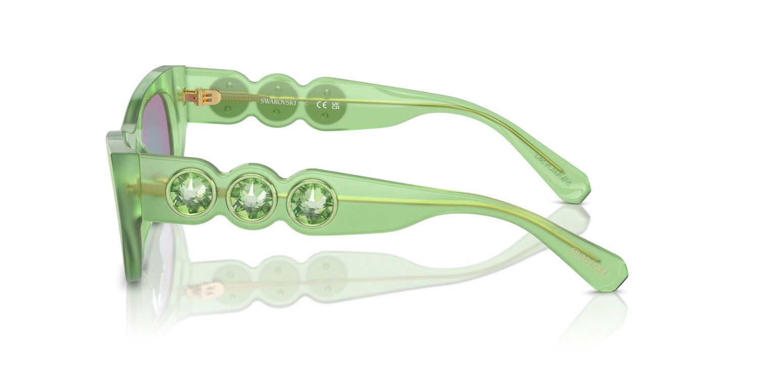 Sunglasses Swarovski SK 6022 (105131) color verde perlaceo shape square lenses celeste specchiato verde