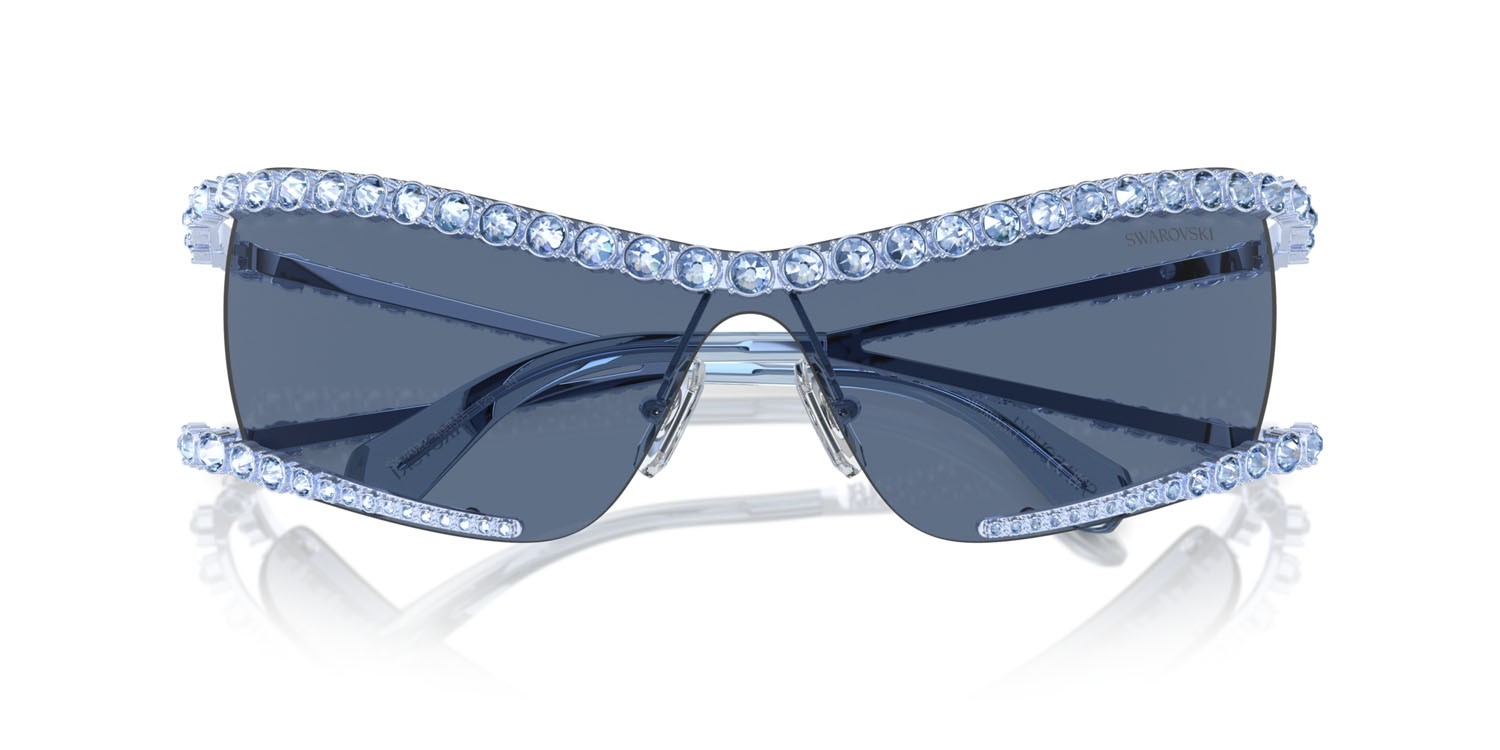 Sonnenbrillen Swarovski SK 7022 (400555) farbe azzurro form unregelmäßig gläser blu scuro