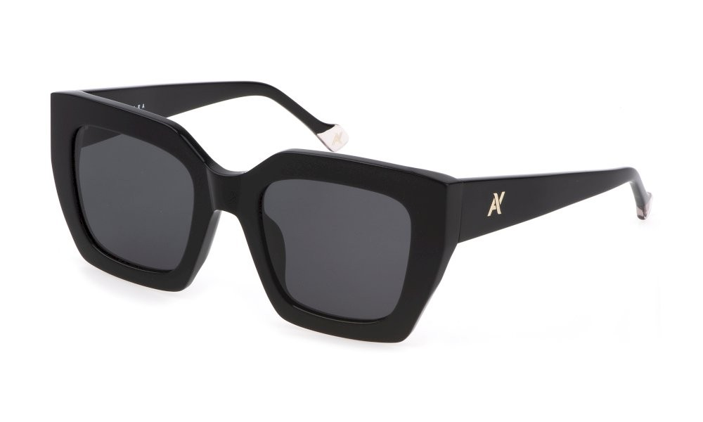 Sunglasses Yalea Aretha SYA053 (0700) color nero lucido lenses smoke 
