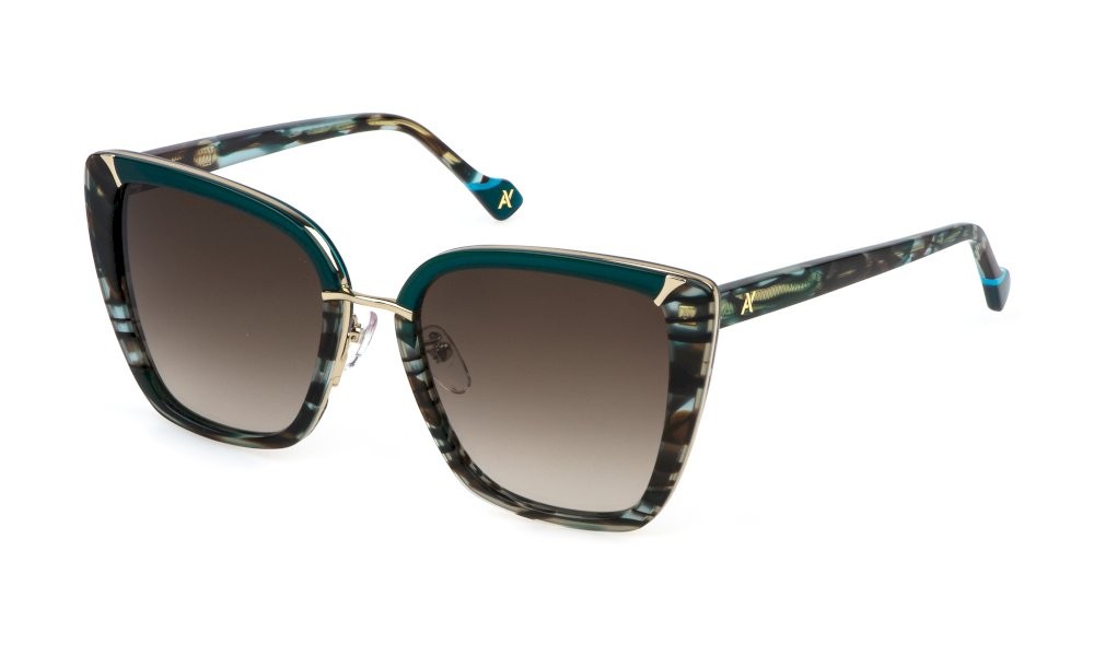 Sunglasses Yalea Éliane SYA156V (0594) color oro chiaro lucido lenses brown gradient