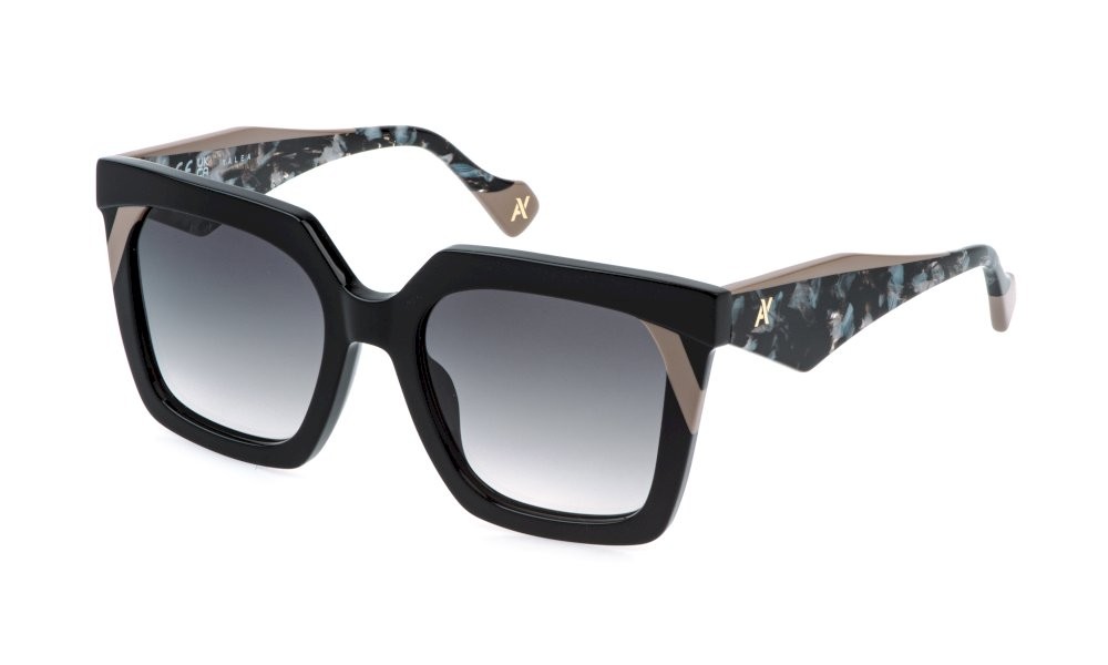 Sunglasses Yalea Antonella SYA215 (0700) color nero lucido lenses smoke gradient