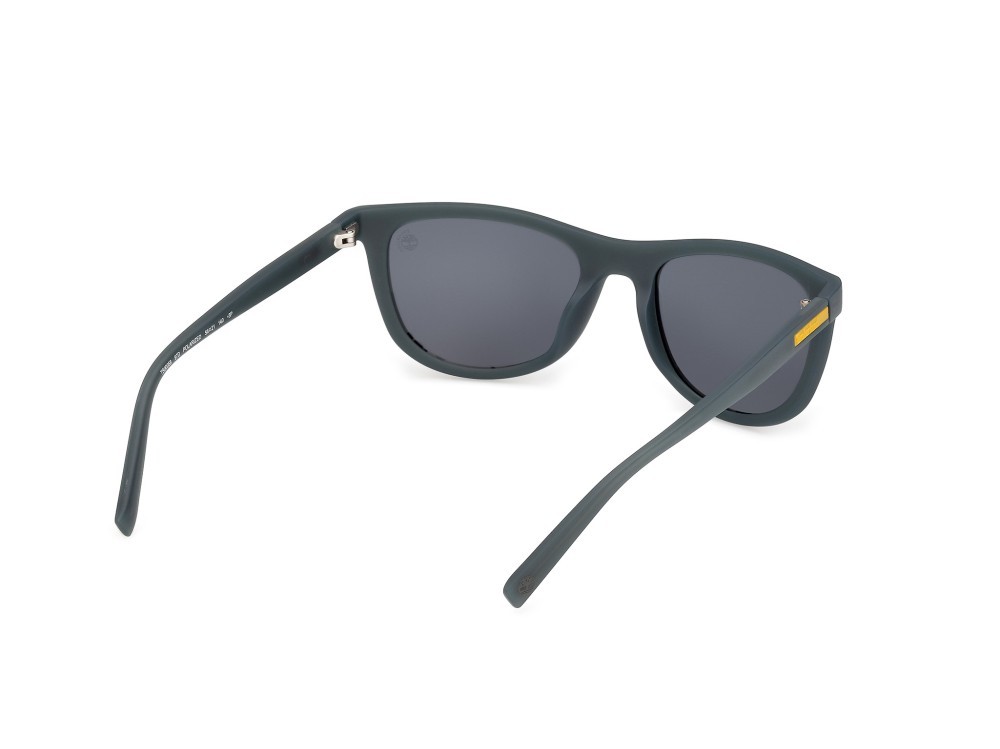 Sunglasses Timberland TB00058 (97D) color verde scuro opaco shape square lenses fumo polar.