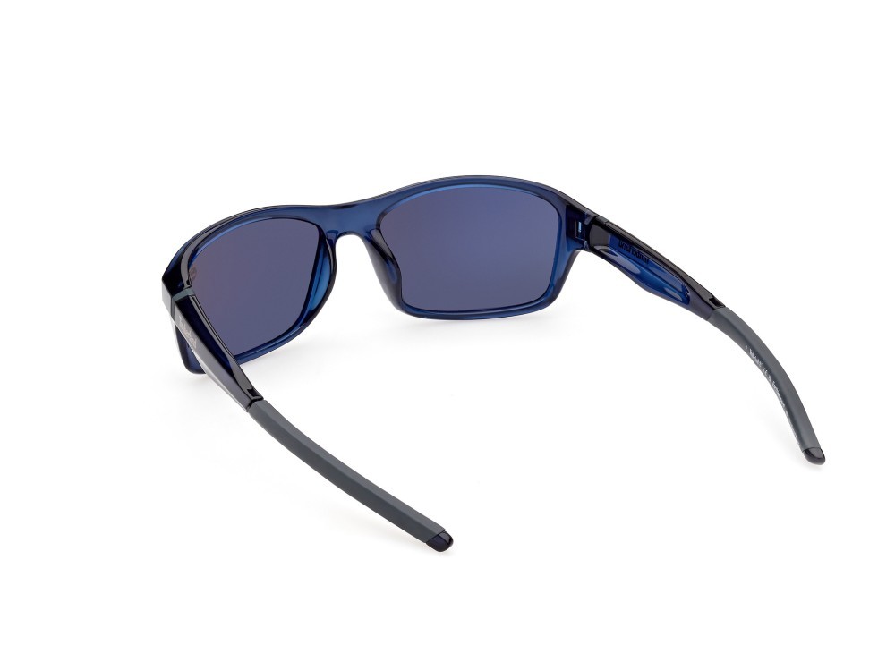 Occhiali da sole Timberland TB9293 (90D) colore blu lucido forma rettangolare lenti fumo polar.
