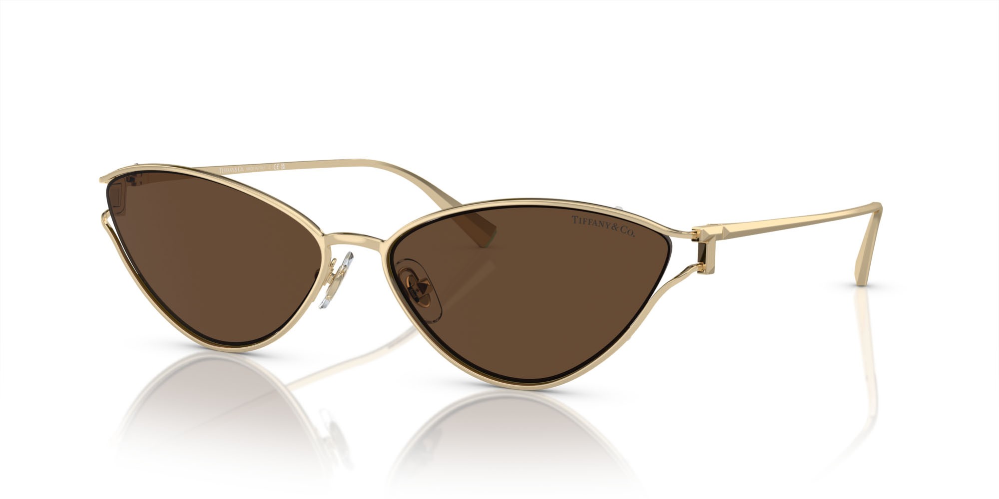 Occhiali da sole Tiffany TF 3095 (61933G) colore oro pallido forma cat eye lenti marrone chiaro