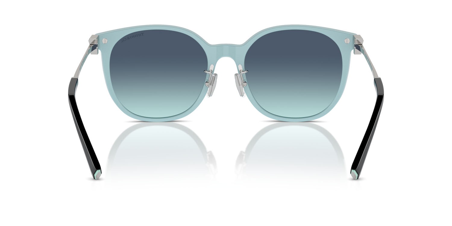 Sunglasses Tiffany TF 4224D (80559S) color nero su blu tiffany shape round lenses azzurro sfumato blu