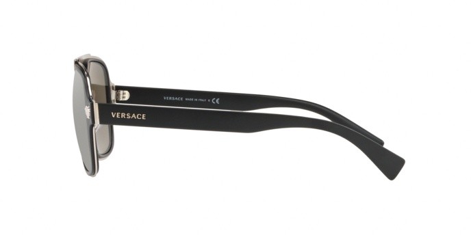 Occhiali da sole Versace Medusa Retro Charm VE 2199 (10006G) colore matte black forma irregolare lenti light grey mirror silver