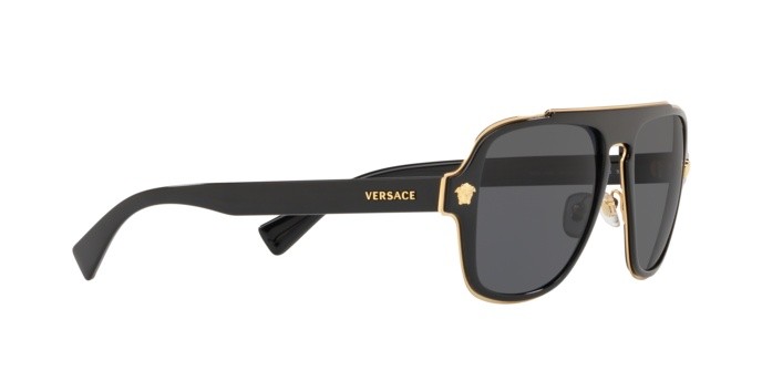 Occhiali da sole Versace Medusa Retro Charm VE 2199 (100281) colore black forma irregolare lenti polar grey