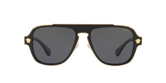 Occhiali da sole Versace Medusa Retro Charm VE 2199 (100281) colore black forma irregolare lenti polar grey