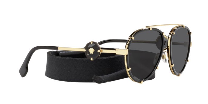 Occhiali da sole Versace VE 2232 (143887) colore black forma aviator lenti dark grey
