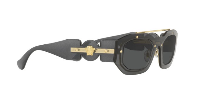 Occhiali da sole Versace VE 2235 (100287) colore transparent dark grey forma irregolare lenti dark grey