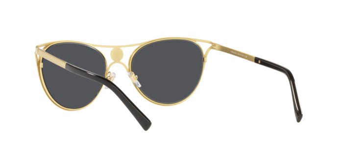 Sonnenbrillen Versace VE 2237 (100287) farbe gold form cat-eye gläser dark grey