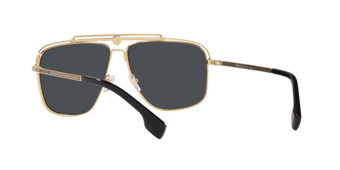 Occhiali da sole Versace VE 2242 (100287) colore gold forma rettangolare lenti dark grey