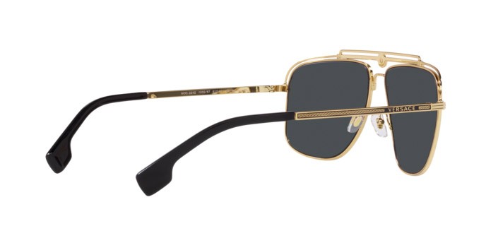 Occhiali da sole Versace VE 2242 (100287) colore gold forma rettangolare lenti dark grey