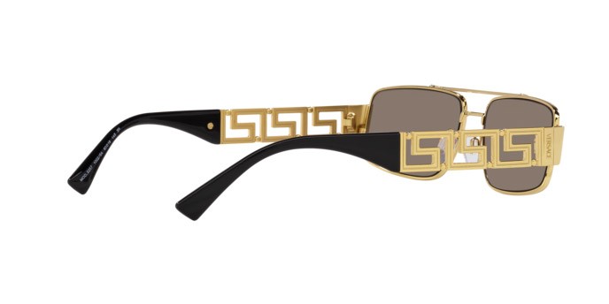 Occhiali da sole Versace VE 2257 (10025A) colore oro forma rettangolare lenti marrone chiaro specchiato oro scuro