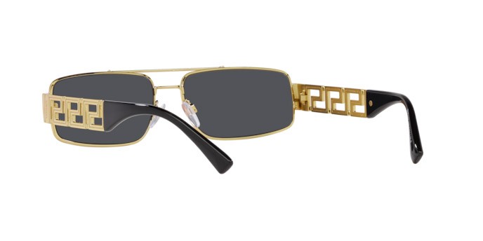 Occhiali da sole Versace VE 2257 (100287) colore oro forma rettangolare lenti grigio scuro