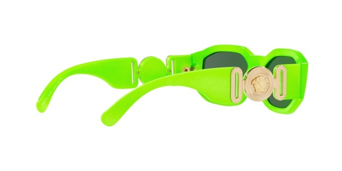 Sunglasses Versace Medusa Biggie VE 4361 (531987) color green fluo shape irregular lenses grey