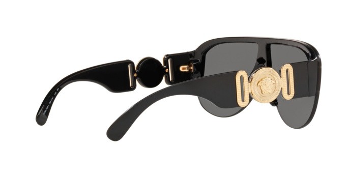 Occhiali da sole Versace VE 4391 (GB1/87) colore black forma irregolare lenti dark grey