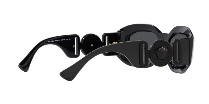 Occhiali da sole Versace VE 4425U (536087) colore nero forma irregolare lenti grigio scuro
