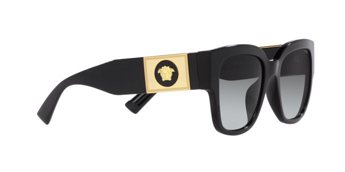 Occhiali da sole Versace VE 4437U (GB1/T3) colore nero forma quadrato lenti polar grigia sfumata