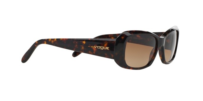 Occhiali da sole Vogue VO 2606S (W65613) colore havana forma rettangolare lenti brown gradient