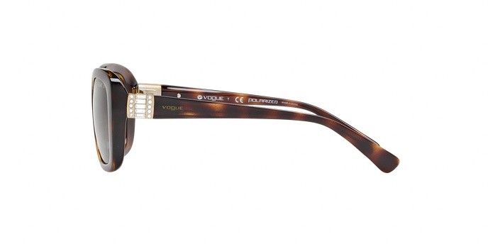 Occhiali da sole Vogue VO 2943SB (W656T5) colore dark havana forma farfalla lenti polar brown gradient