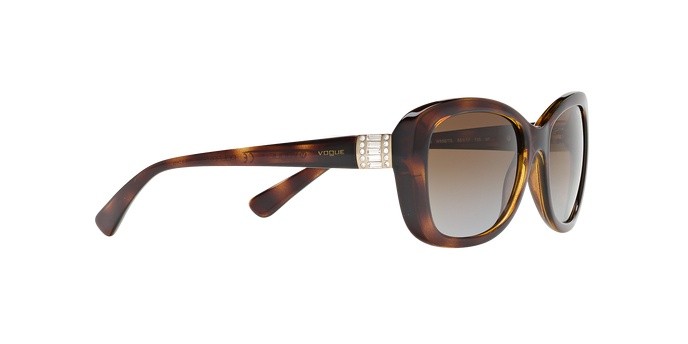 Occhiali da sole Vogue VO 2943SB (W656T5) colore dark havana forma farfalla lenti polar brown gradient