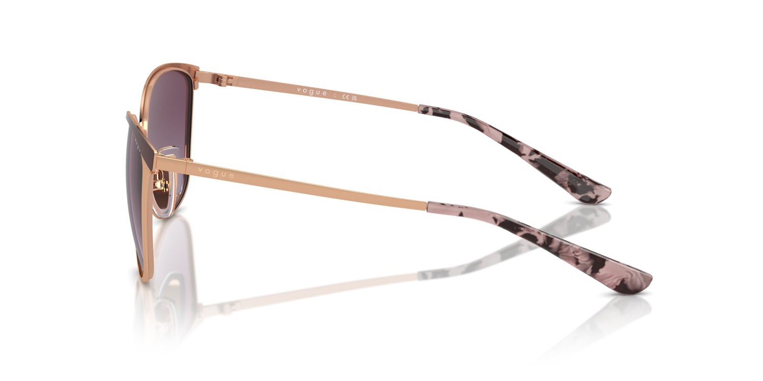 Occhiali da sole Vogue VO 4002S (51708H) colore top bordeaux/oro rose forma rettangolare lenti violetto sfumato