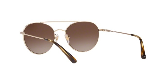 Occhiali da sole Vogue VO 4129S (848/13) colore pale gold forma ovale lenti brown gradient