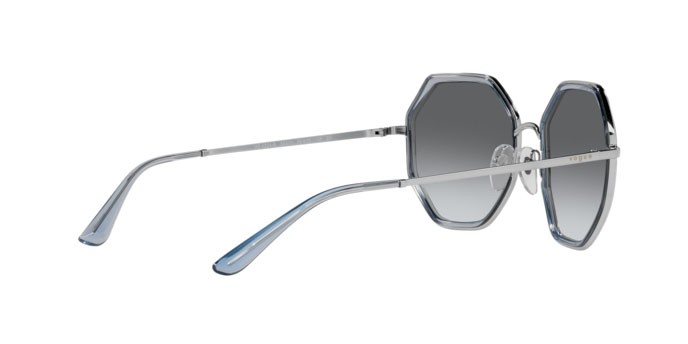 Occhiali da sole Vogue VO 4224S (323/11) colore silver/blue forma irregolare lenti grey gradient