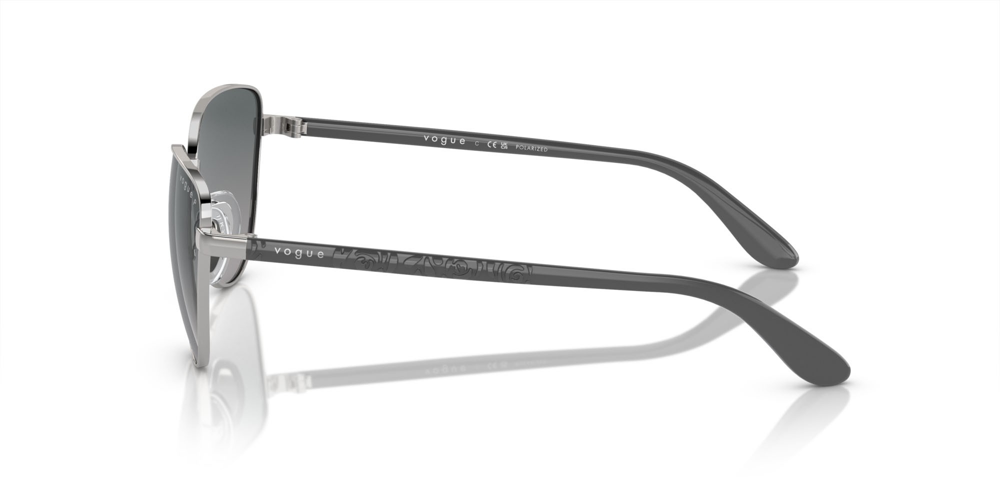Occhiali da sole Vogue VO 4286S (323/8S) colore argento forma cat eye lenti polarizzata grigio sfumato blu