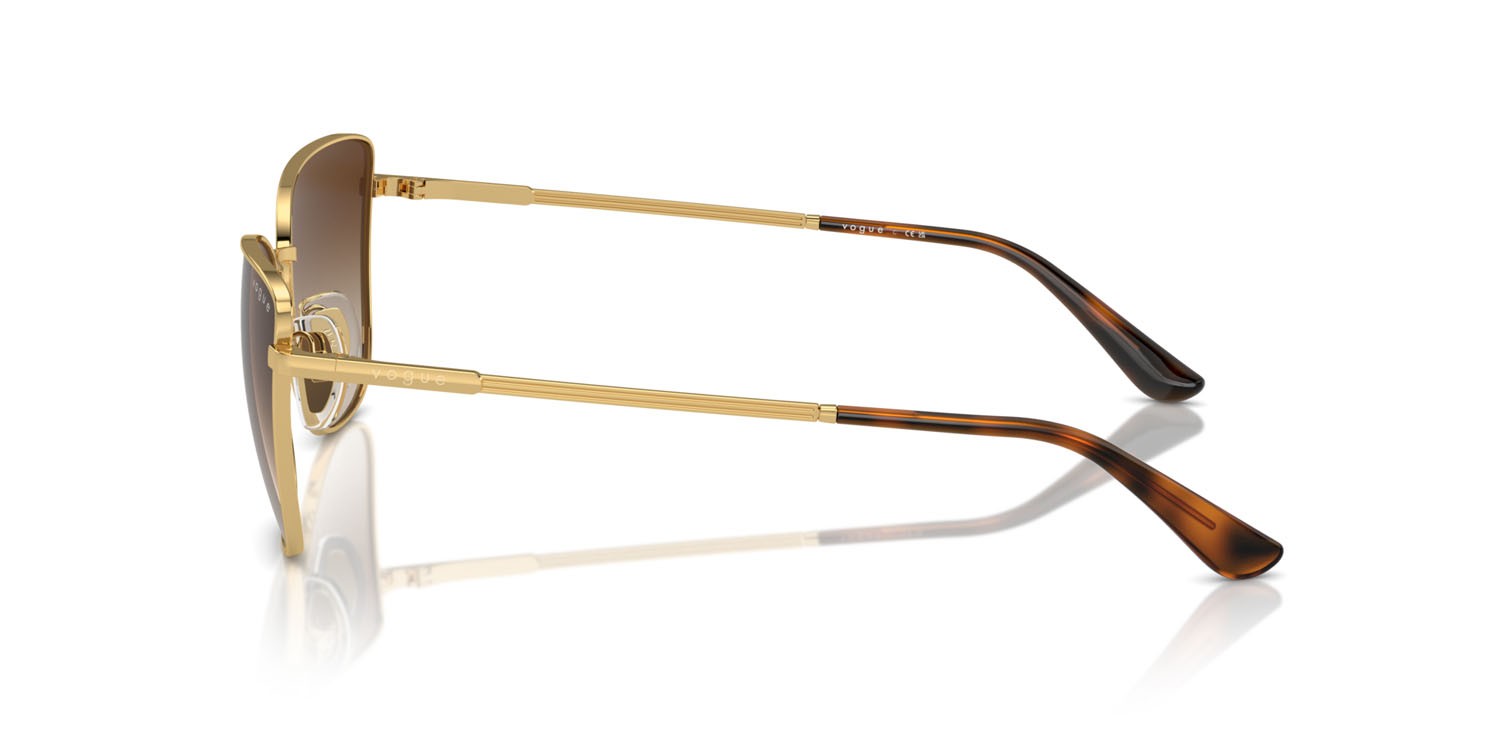 Occhiali da sole Vogue VO 4308S (280/13) colore oro forma farfalla lenti marrone sfumato