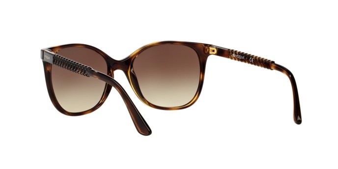 Sonnenbrillen Vogue VO 5032S (W65613) farbe dark havana form quadratisch gläser brown gradient