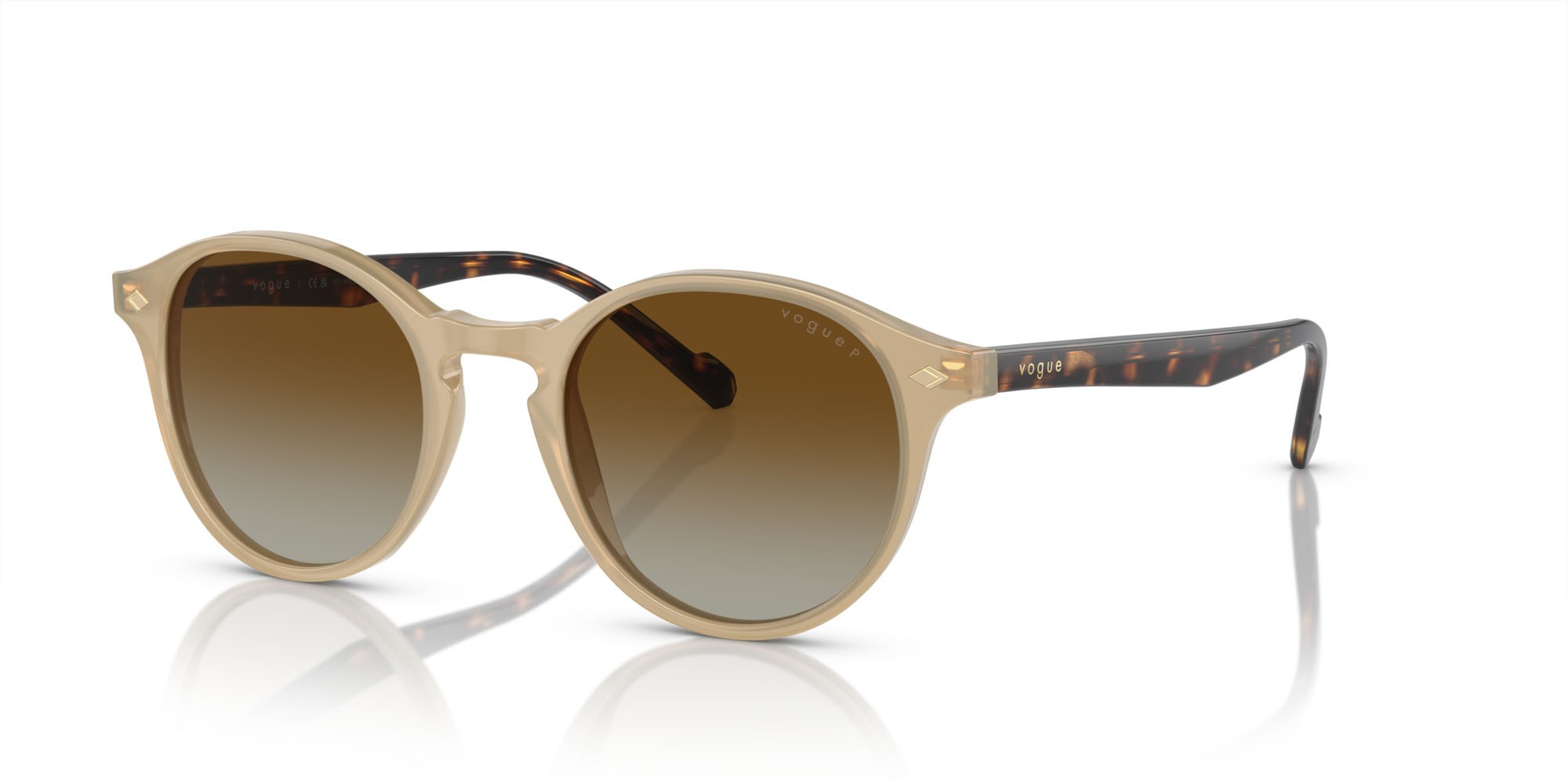 Occhiali da sole Vogue VO 5327S (W900T5) colore beige opalino forma pantos lenti polarizzata marrone sfumato