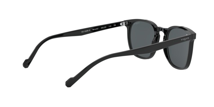 Occhiali da sole Vogue VO 5328S (W44/87) colore black forma quadrato lenti dark grey