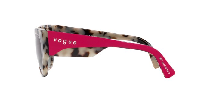 Occhiali da sole Vogue VO 5409S (307611) colore ivory/beige tortoise forma irregolare lenti grigio sfumato