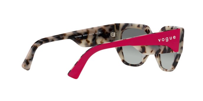 Occhiali da sole Vogue VO 5409S (307611) colore ivory/beige tortoise forma irregolare lenti grigio sfumato