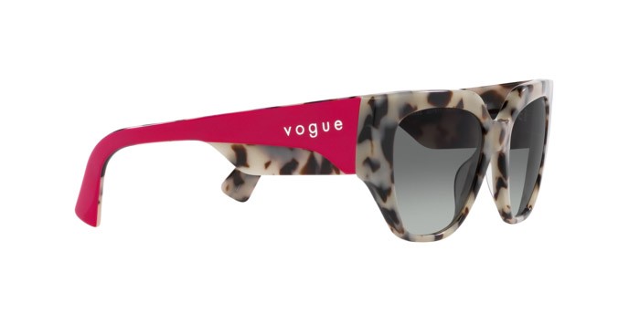 Occhiali da sole Vogue VO 5409S (307611) colore ivory/beige tortoise forma irregolare lenti grigio sfumato