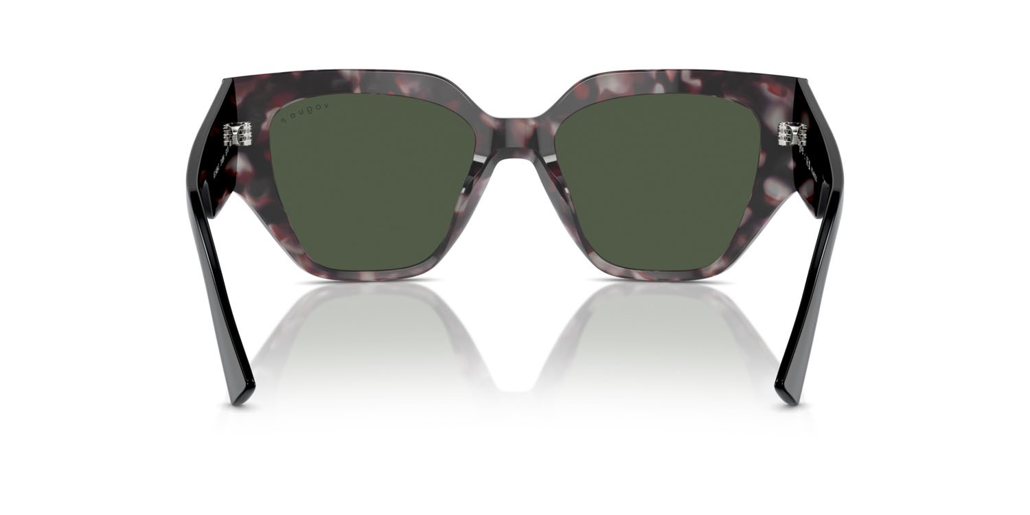 Sunglasses Vogue VO 5409S (31499A) color grigio tartarugato shape irregular lenses verde scuro polarizzata