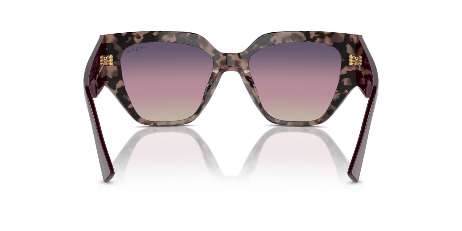 Occhiali da sole Vogue VO 5409S (3150U6) colore rosa tartarugato forma irregolare 